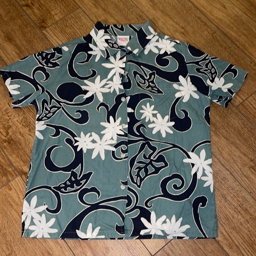 Barefoot in paradise hawaiian shirt mens small